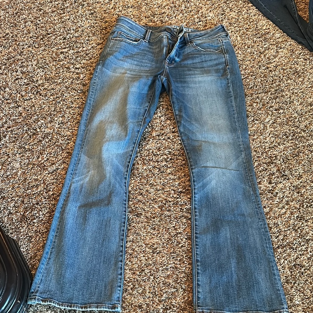 Women's american eagle flare Blue Jeans